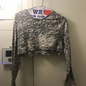Selling a “cloth” made long sleeve shirt